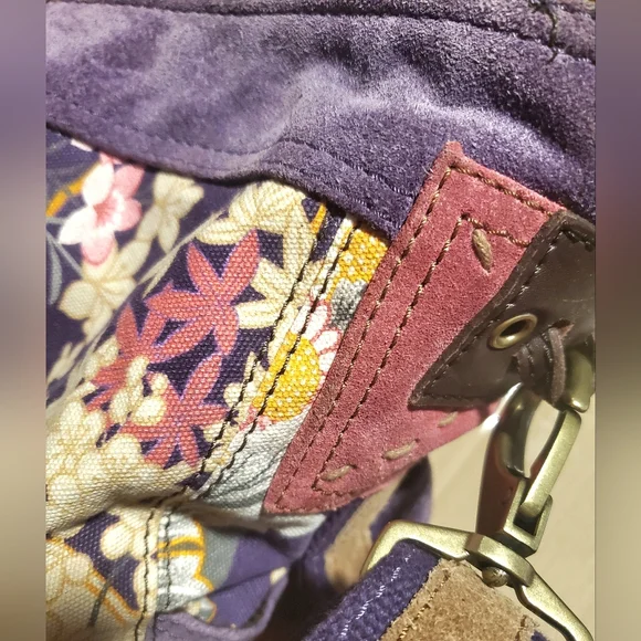 LUCKY Floral Canvas Suede Tote Bag - Picture 5 of 15